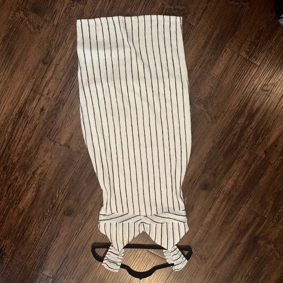 Elegant Striped White and Black Dress - Picture 3 of 8